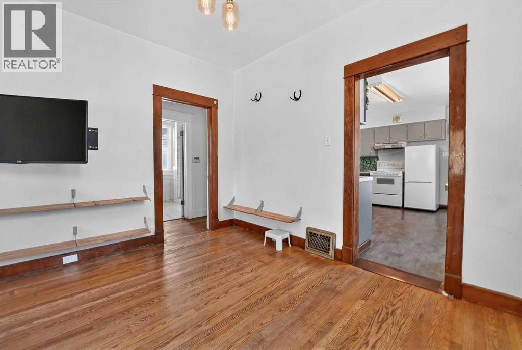 631 14 Street S - 17