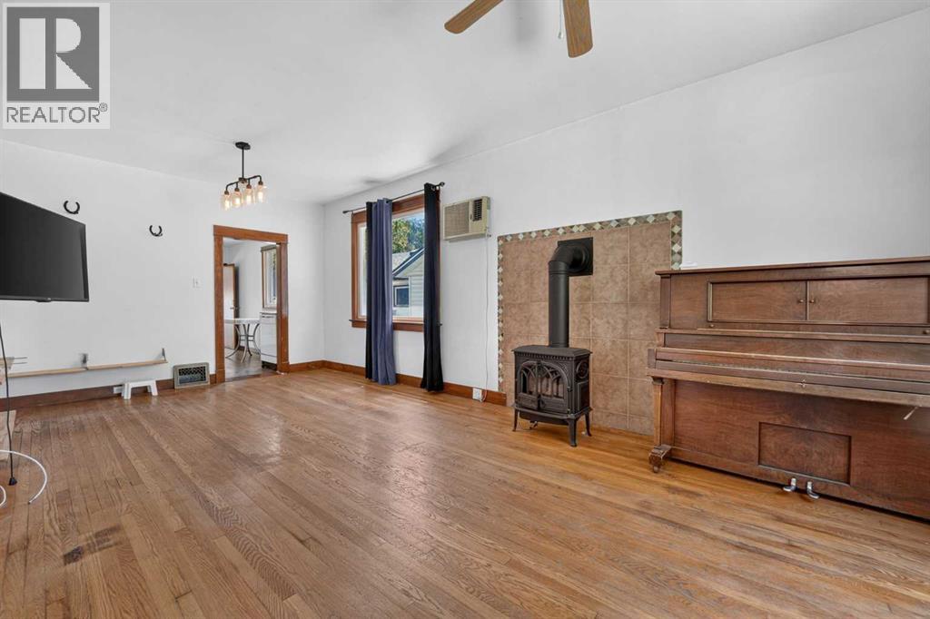 631 14 Street S - 15