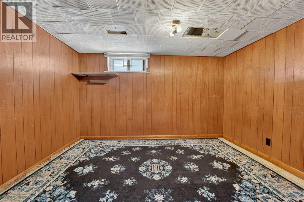631 14 Street S - 34