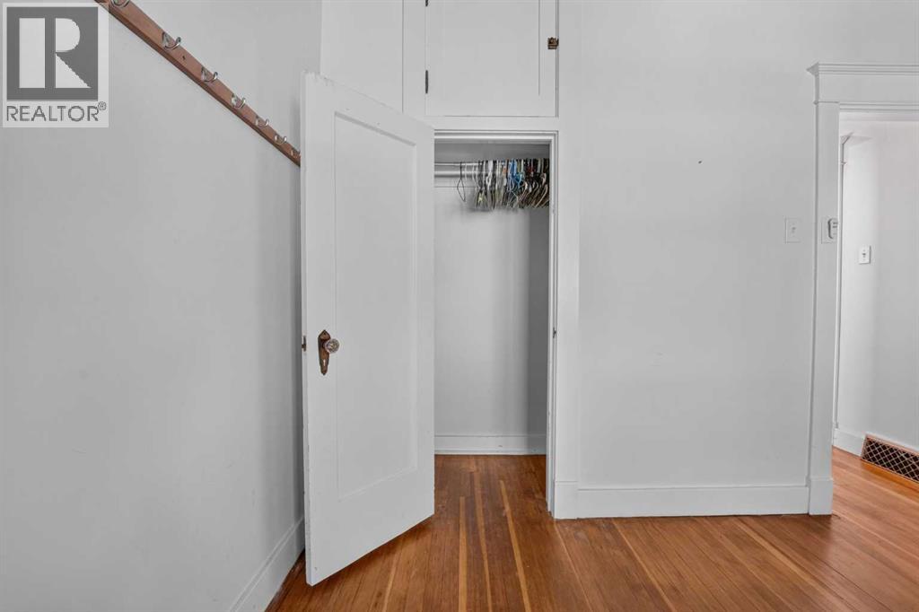 631 14 Street S - 28