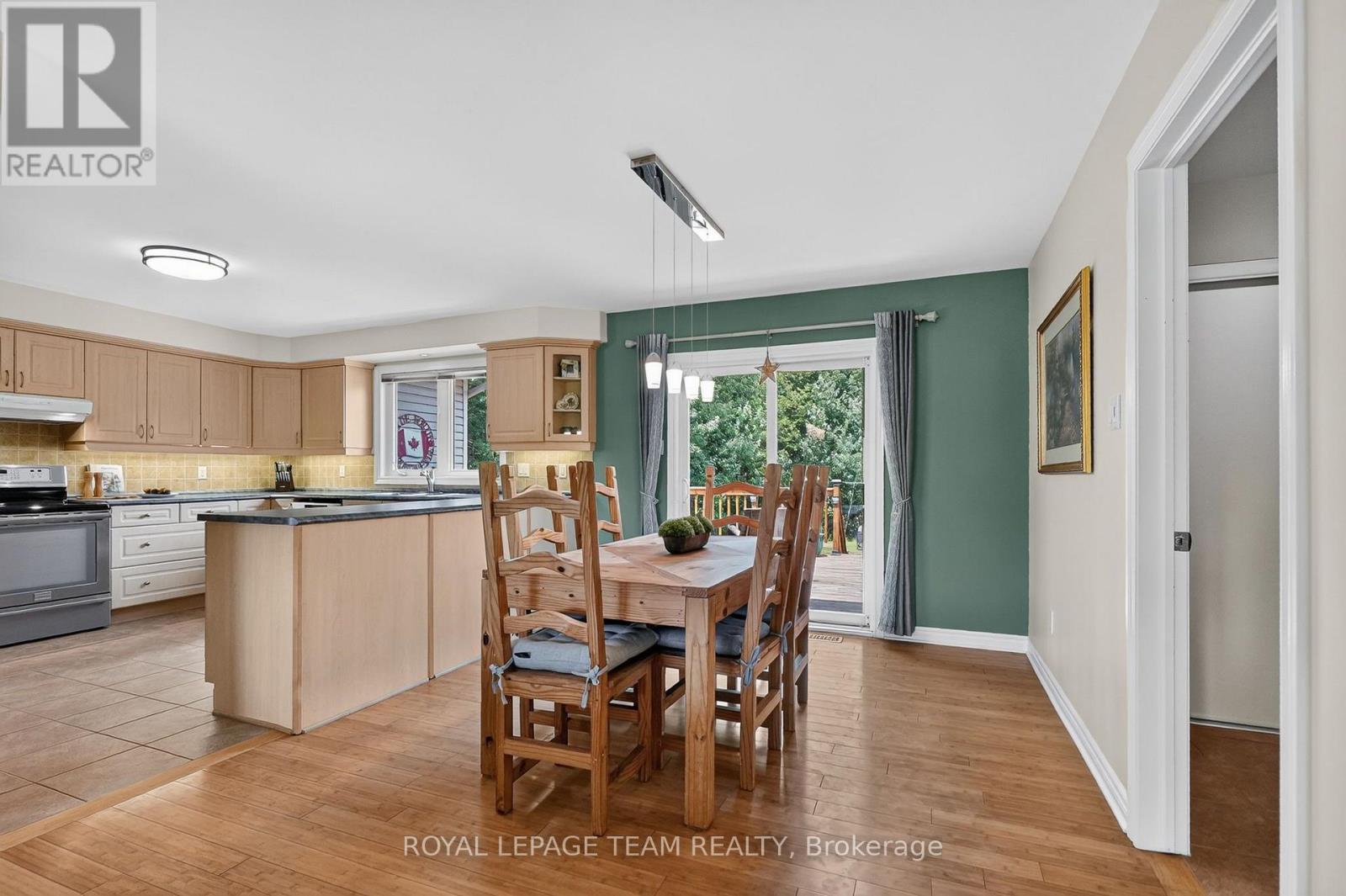 8115 ADAM BAKER WAY, Ottawa. Luxury613. By Peter Sagos - Image 14