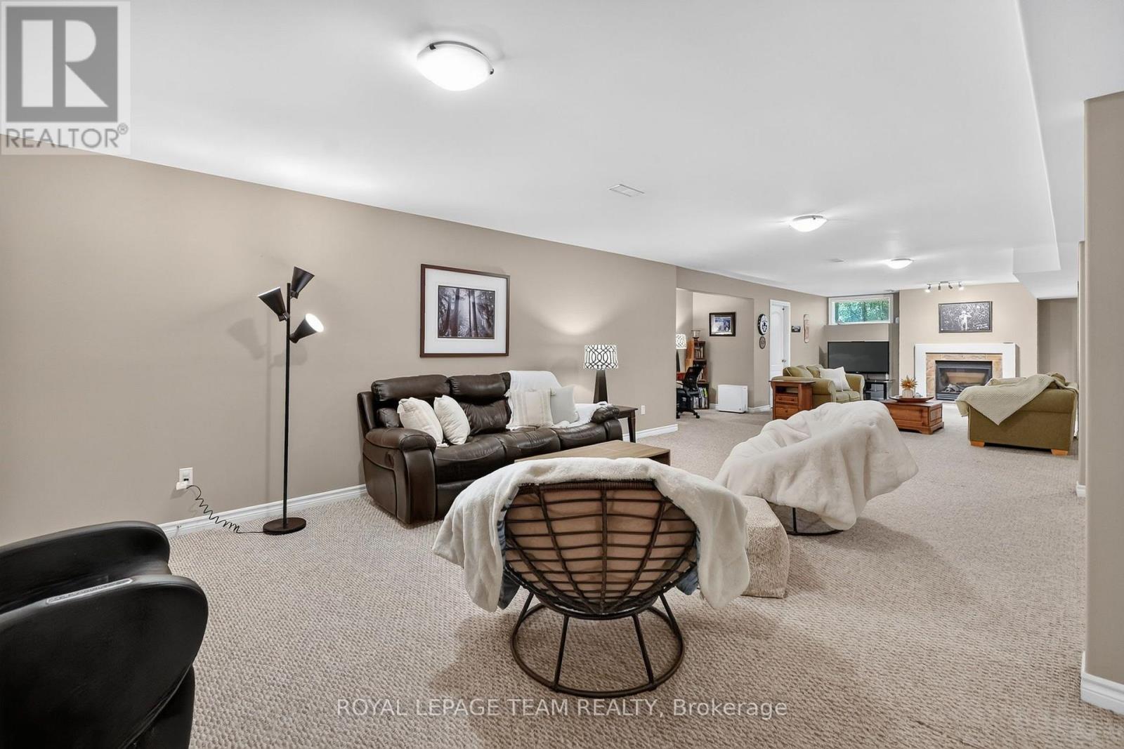 8115 ADAM BAKER WAY, Ottawa. Luxury613. By Peter Sagos - Image 28