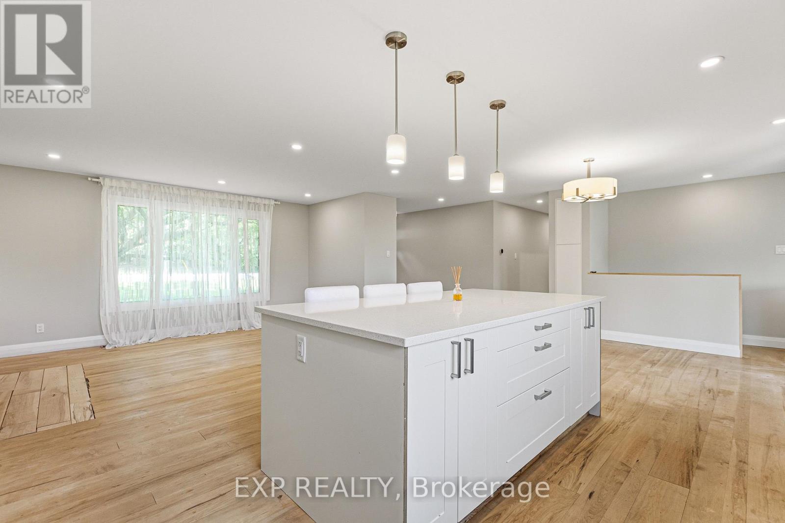 10 QUEEN ANNE CRESCENT, Ottawa. Luxury613. By Peter Sagos - Image 16
