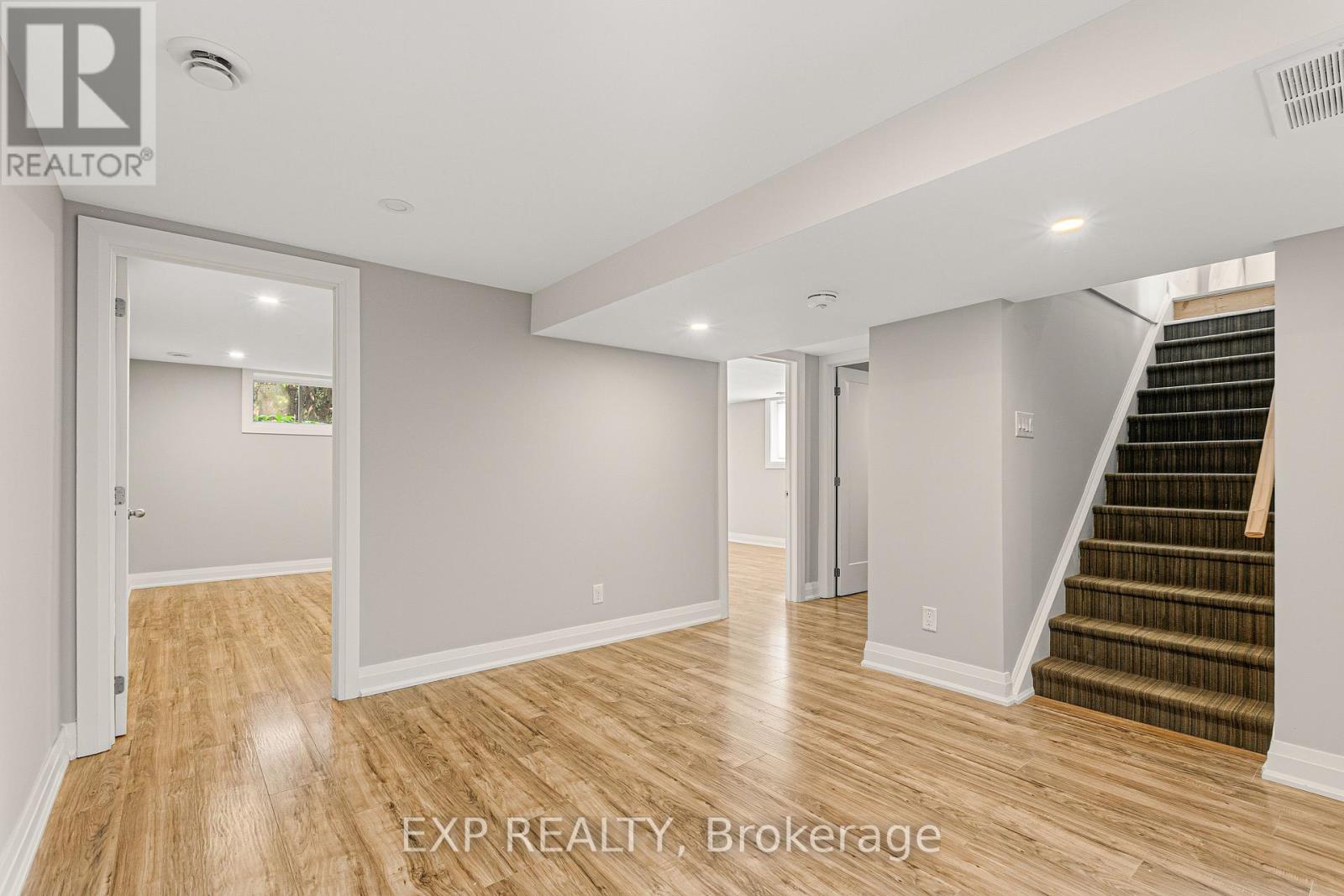10 QUEEN ANNE CRESCENT, Ottawa. Luxury613. By Peter Sagos - Image 33