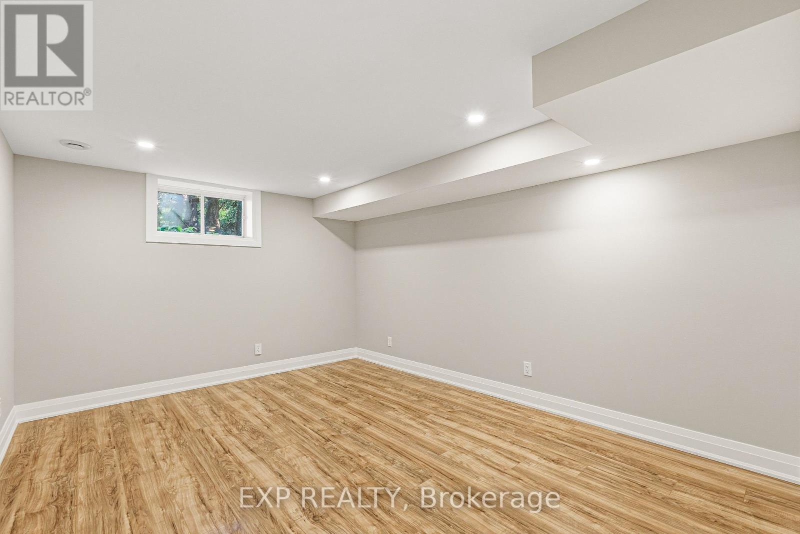 10 QUEEN ANNE CRESCENT, Ottawa. Luxury613. By Peter Sagos - Image 34