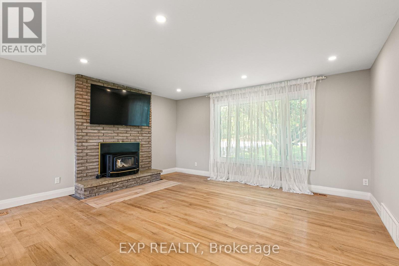10 QUEEN ANNE CRESCENT, Ottawa. Luxury613. By Peter Sagos - Image 6