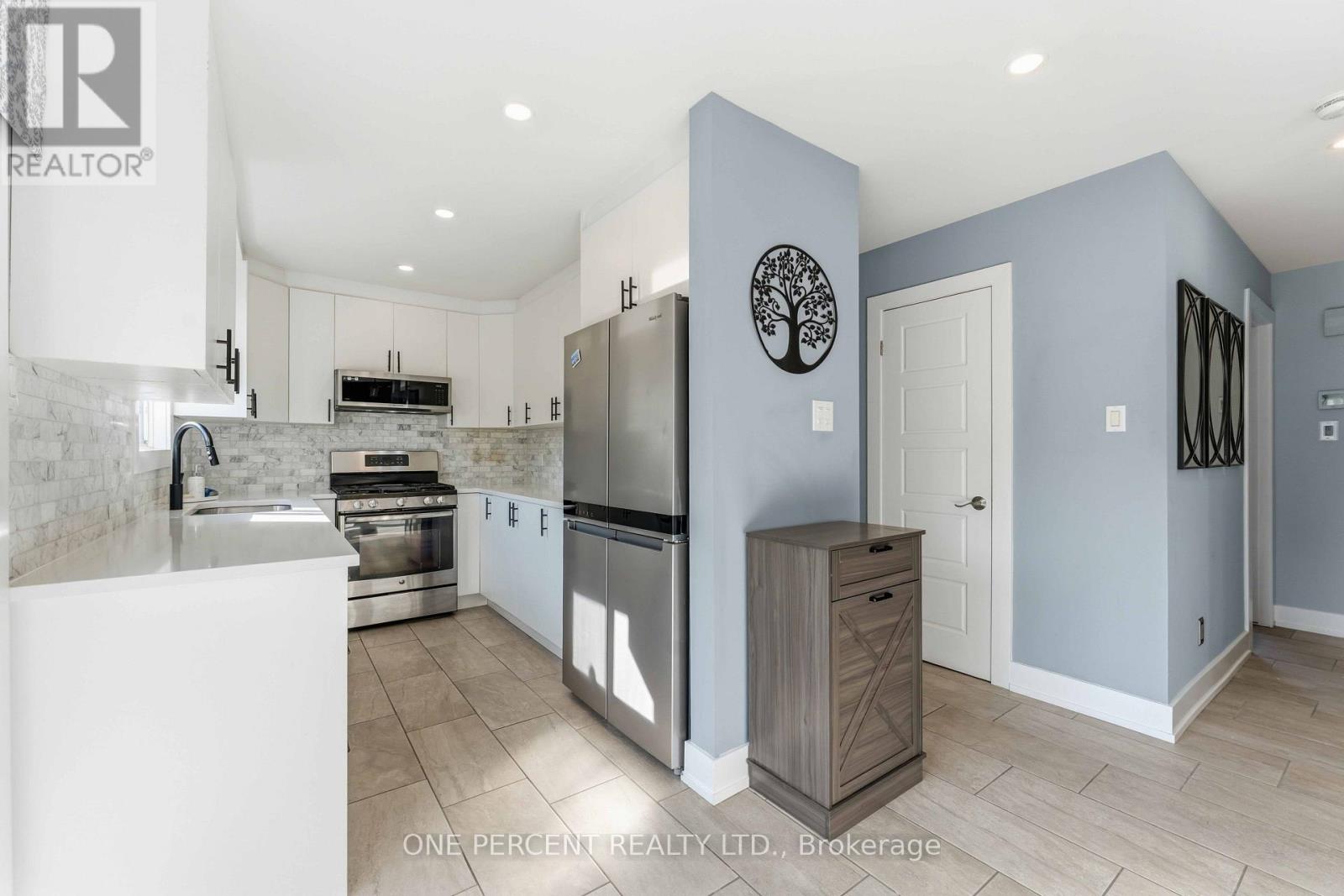 19 AMY STREET, Ottawa. Luxury613. By Peter Sagos - Image 14