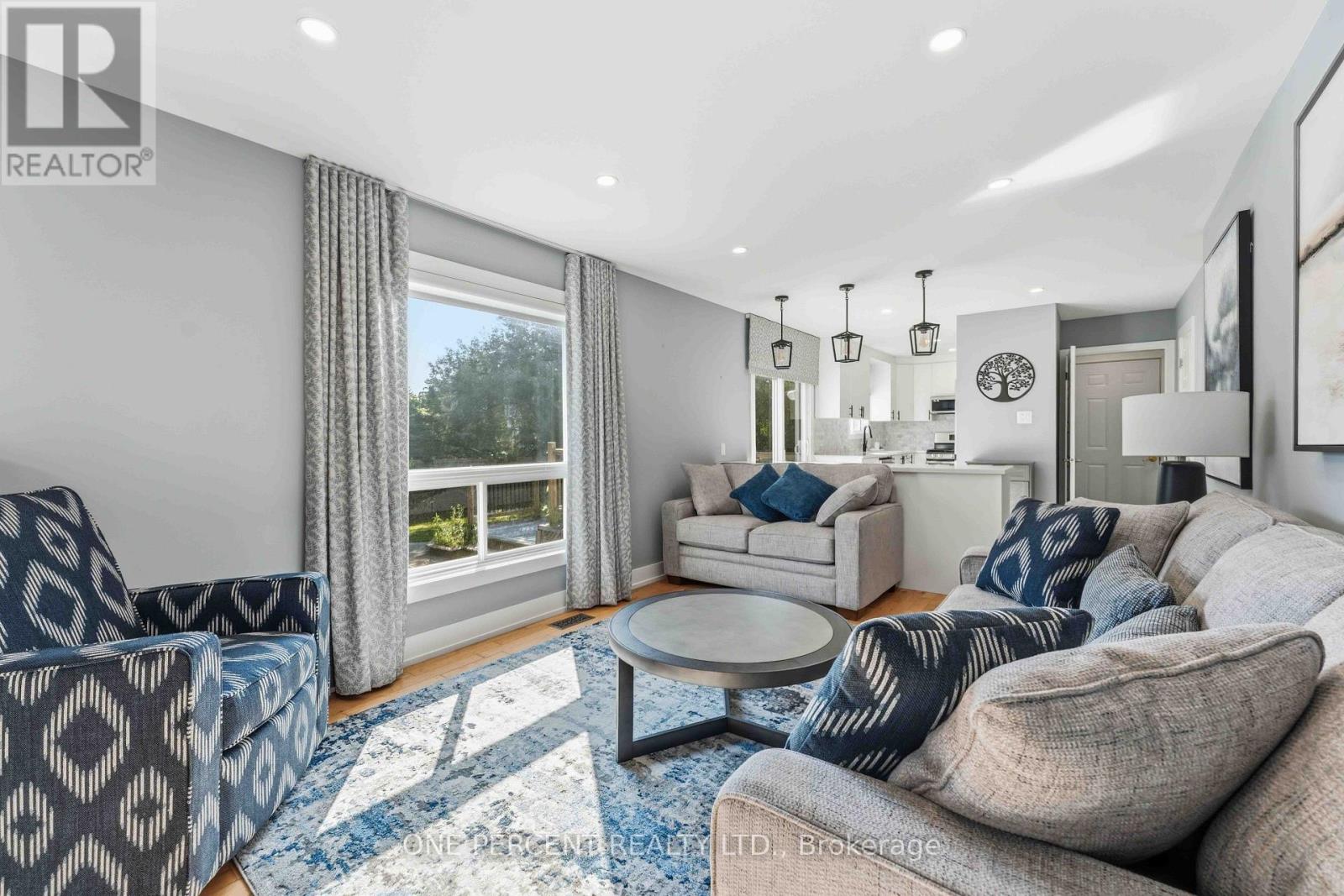 19 AMY STREET, Ottawa. Luxury613. By Peter Sagos - Image 18