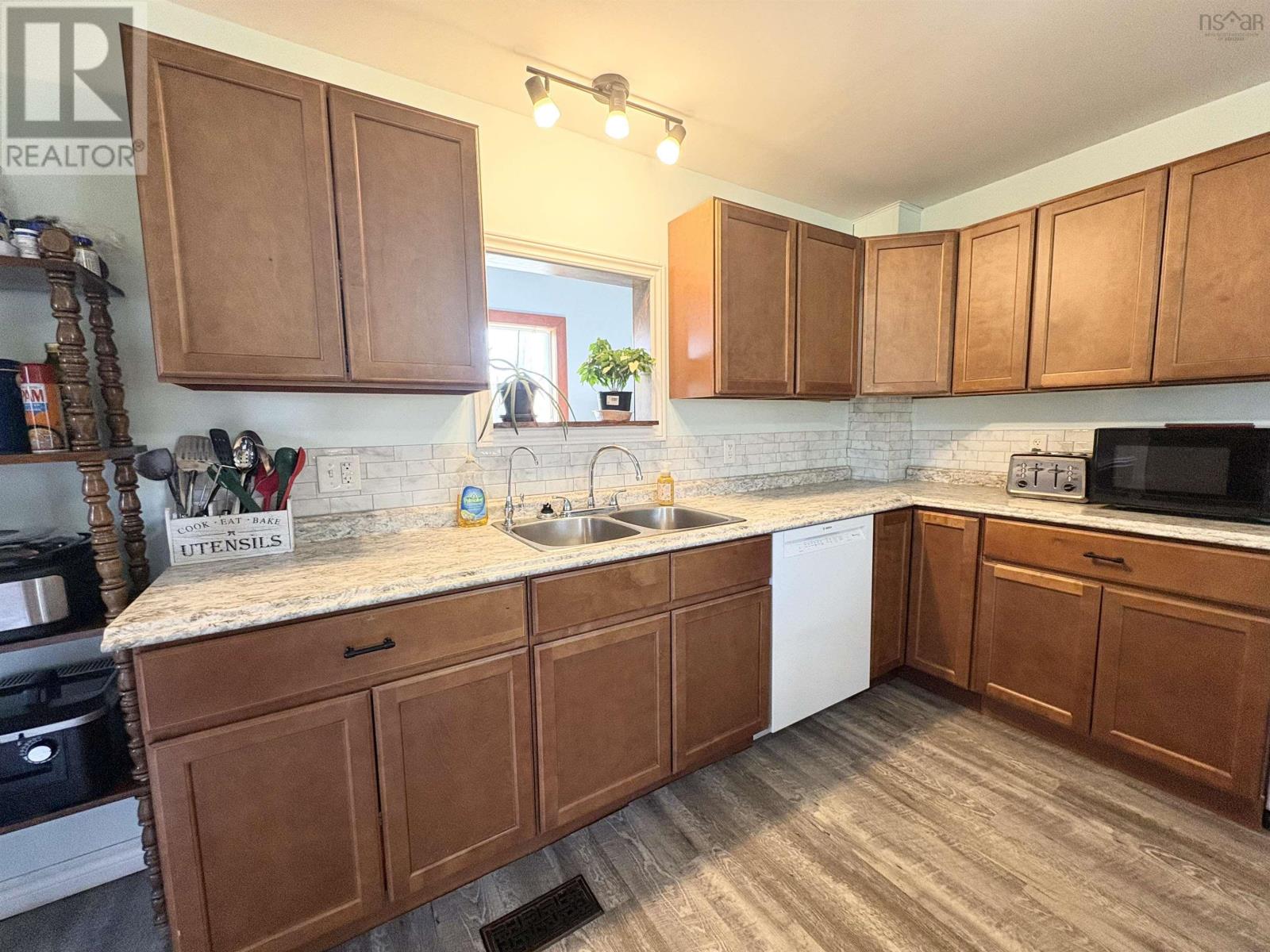 854 Marshdale Road - 9