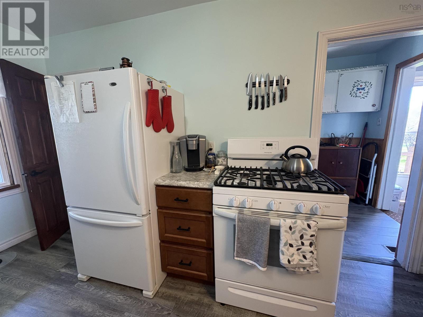 854 Marshdale Road - 8
