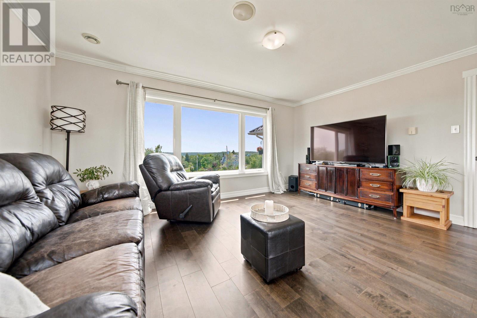 14 Jaycor Court - 22