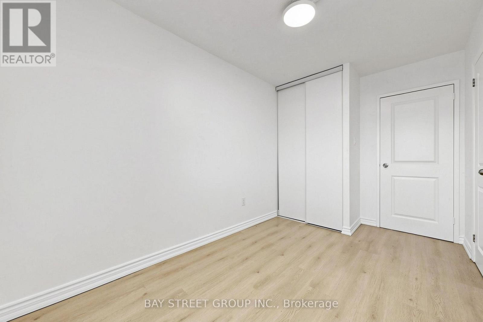 #302 55 SUNNY GLENWAY - 18