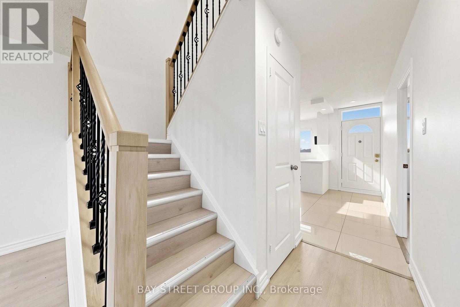 #302 55 SUNNY GLENWAY - 20