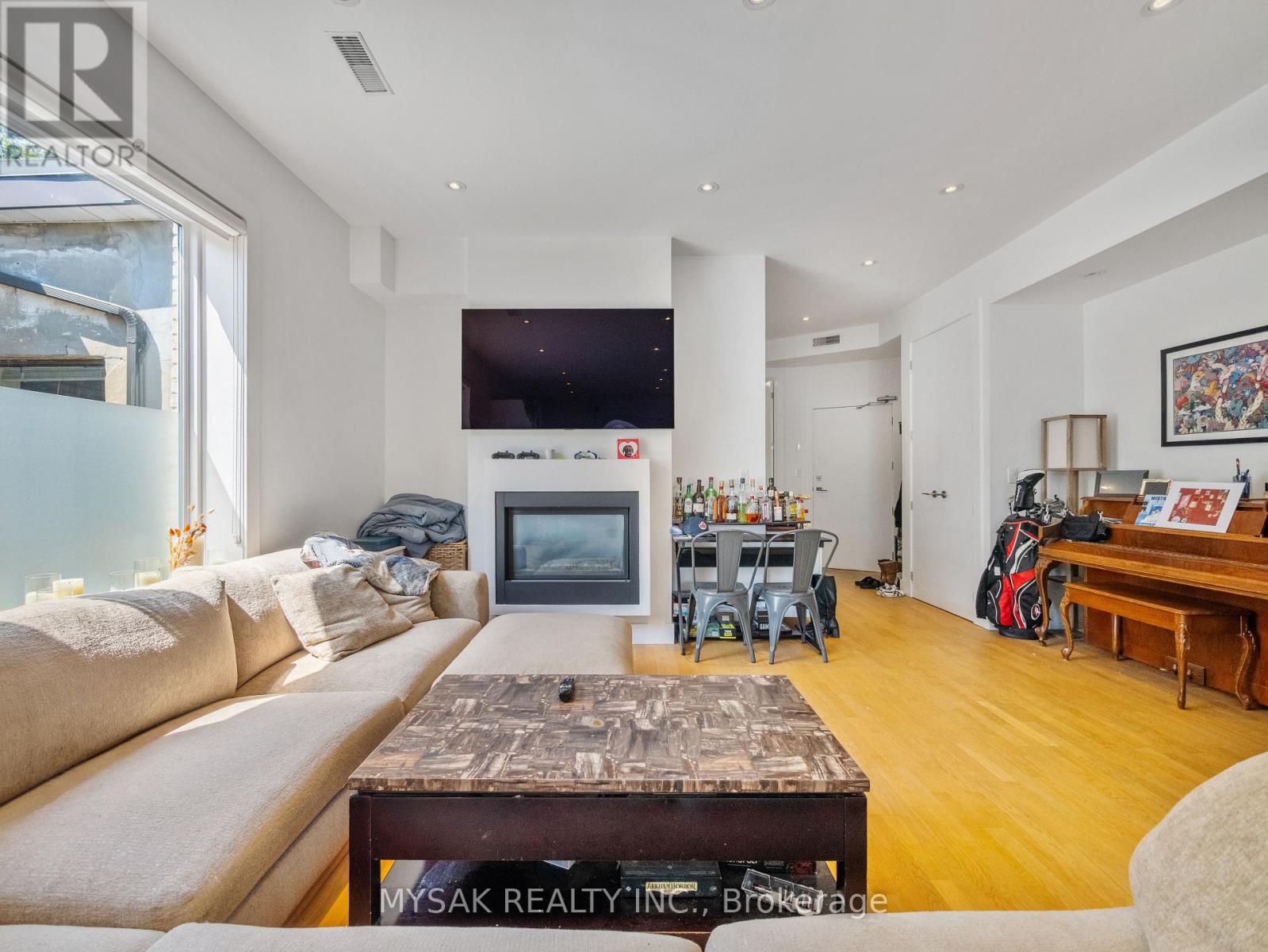 427 CRAWFORD STREET - 23