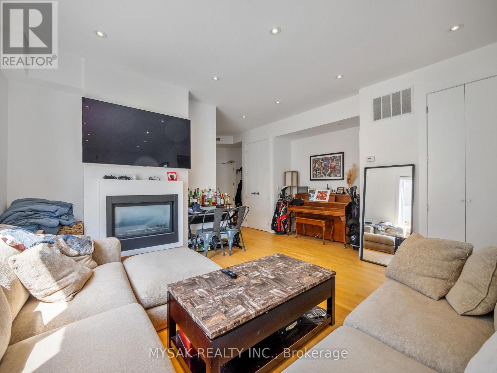427 CRAWFORD STREET - 24
