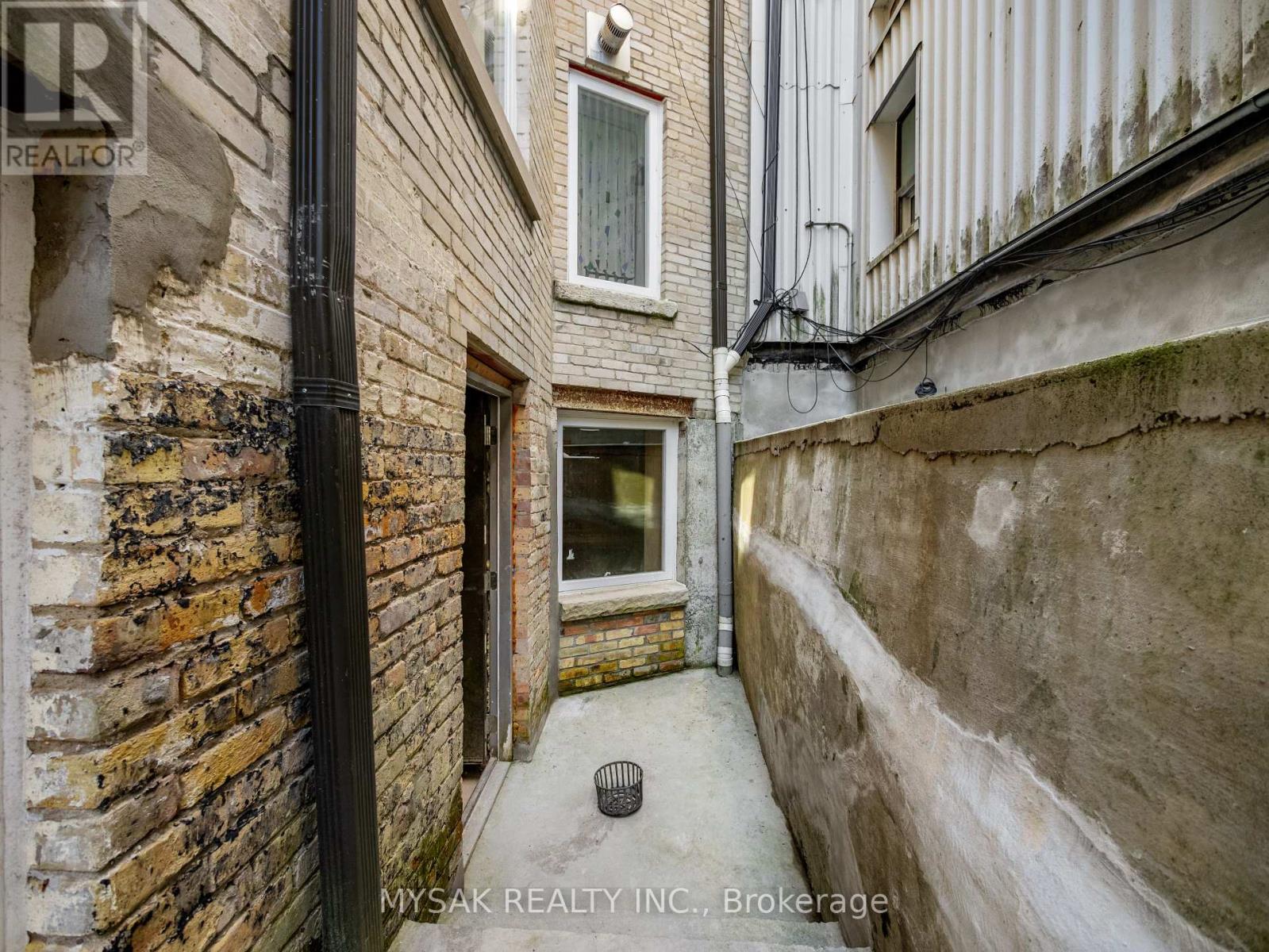 427 CRAWFORD STREET - 38
