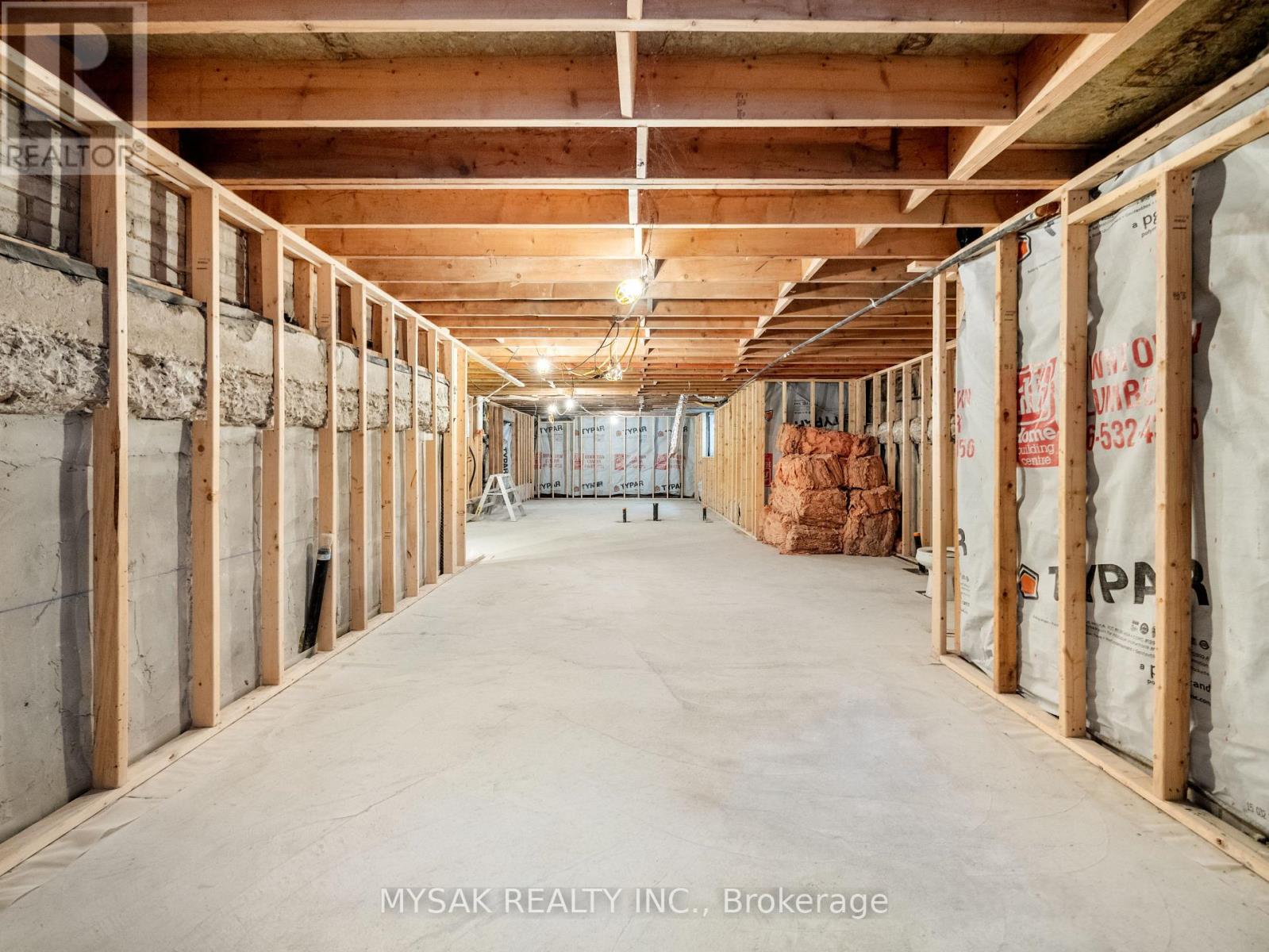 427 CRAWFORD STREET - 43