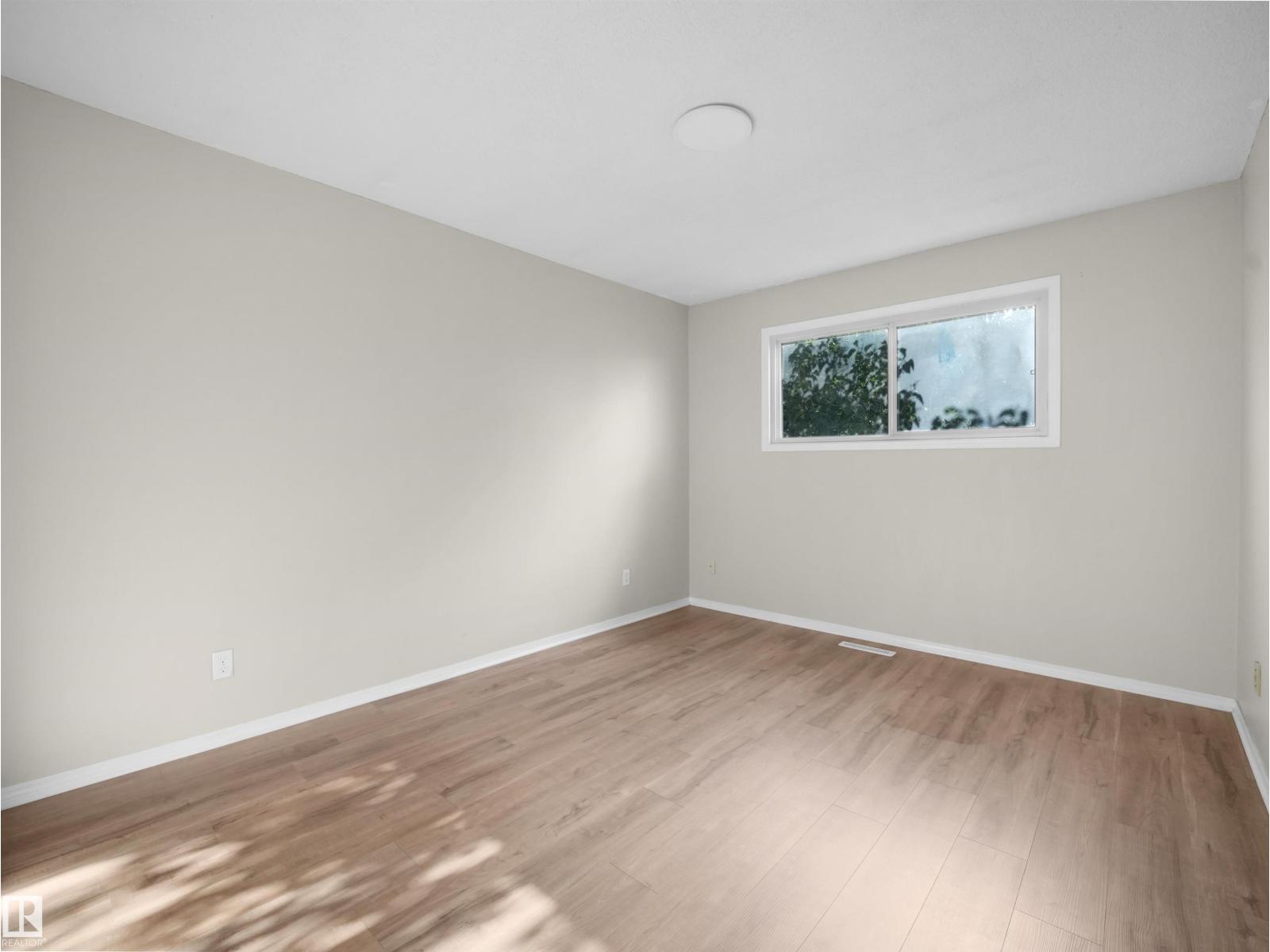 #B 16405 89 AV NW - 20