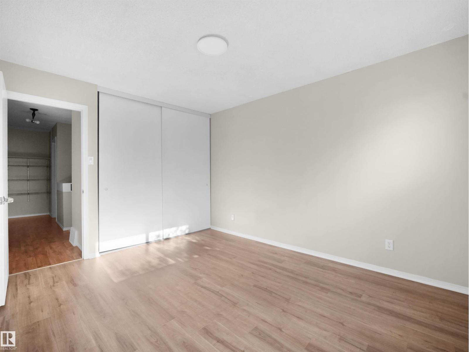 #B 16405 89 AV NW - 21