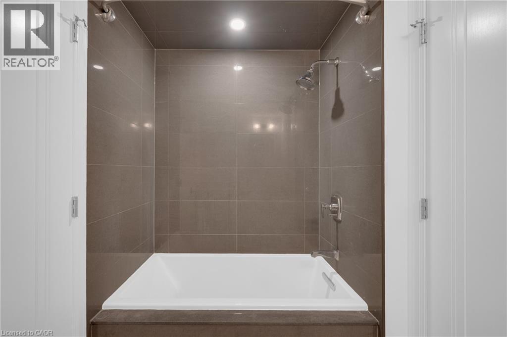 #605 2060 LAKESHORE Road - Image 20