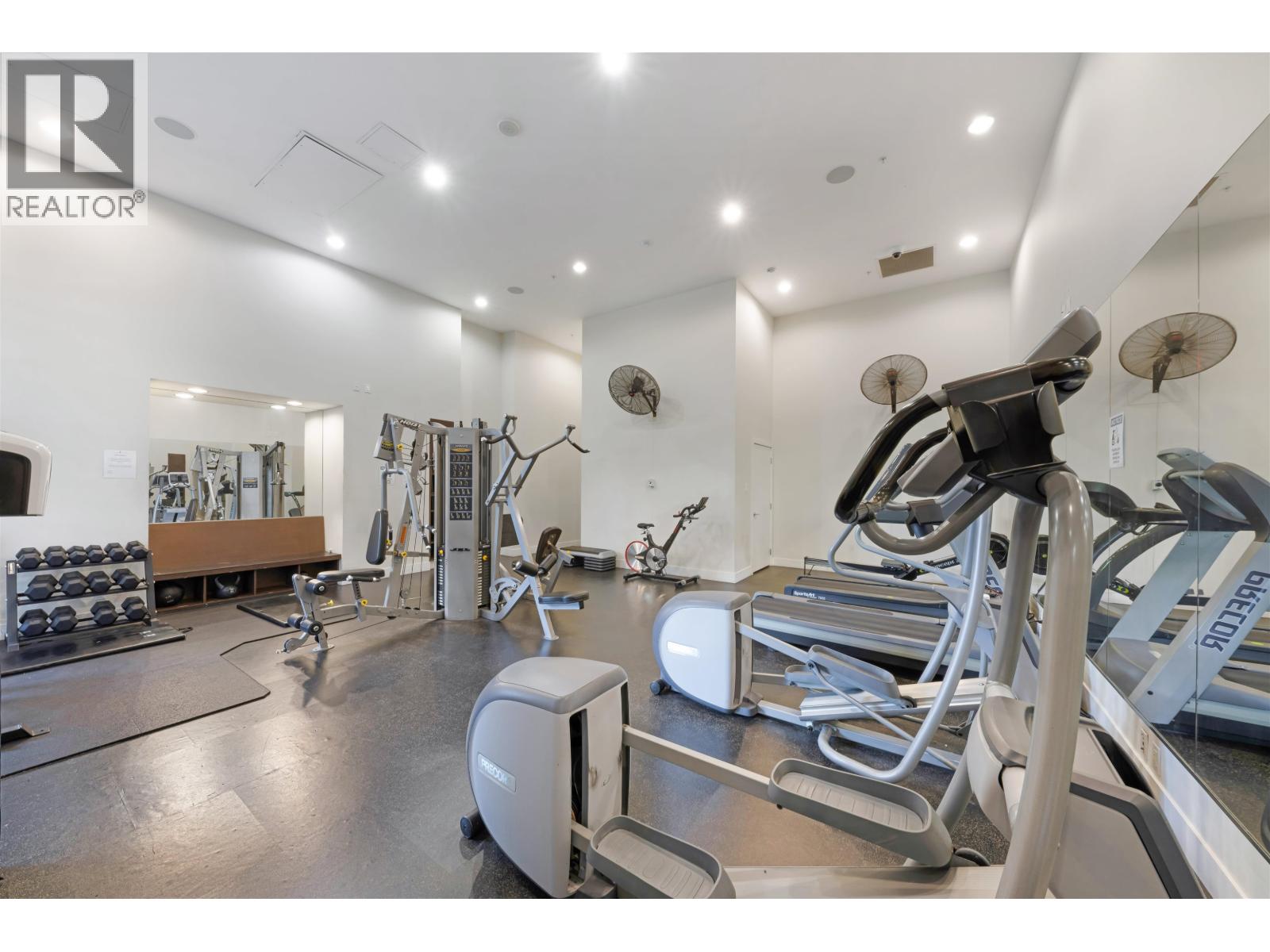 1304 1320 CHESTERFIELD AVENUE, North Vancouver