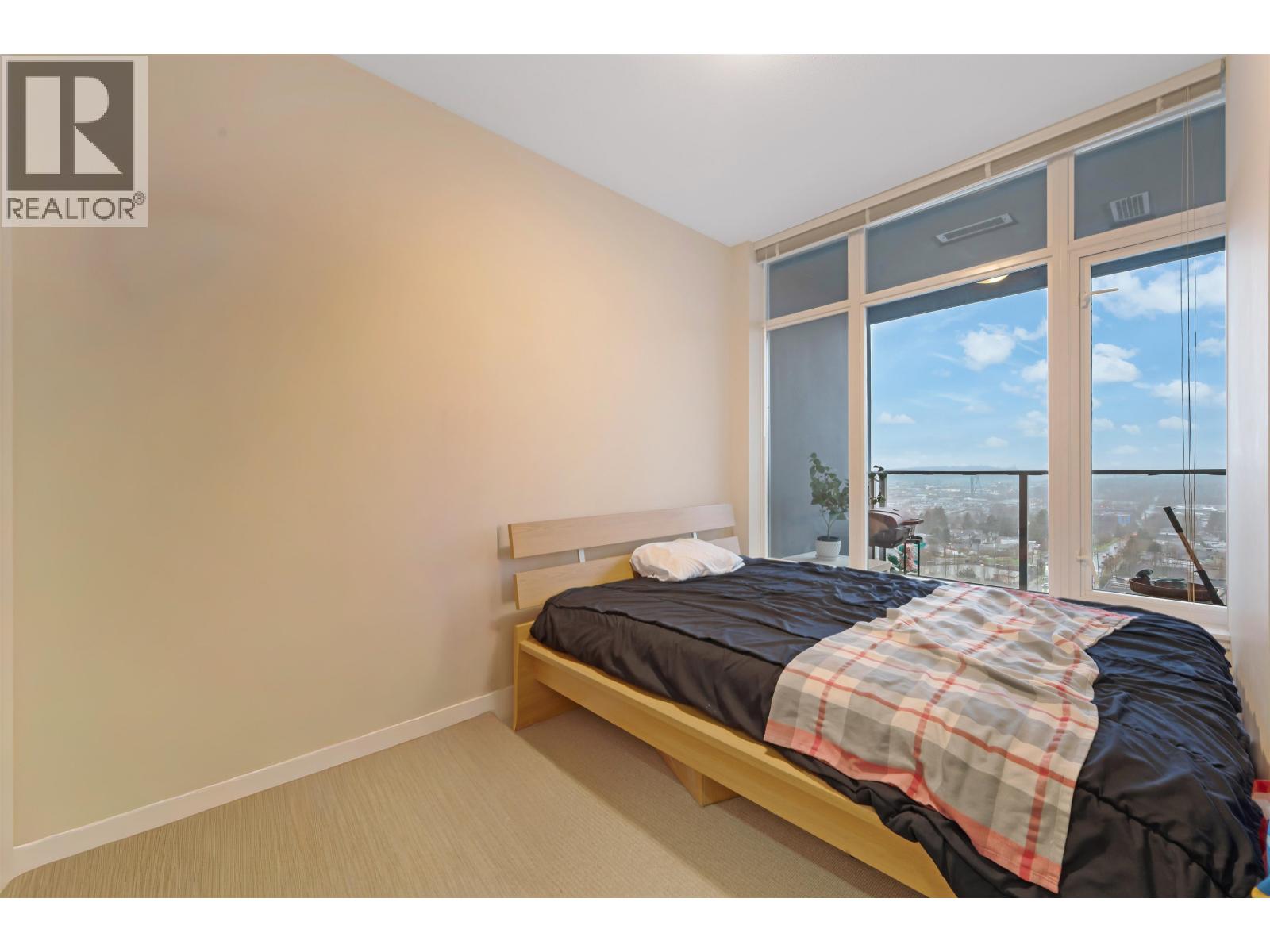 1304 1320 CHESTERFIELD AVENUE, North Vancouver