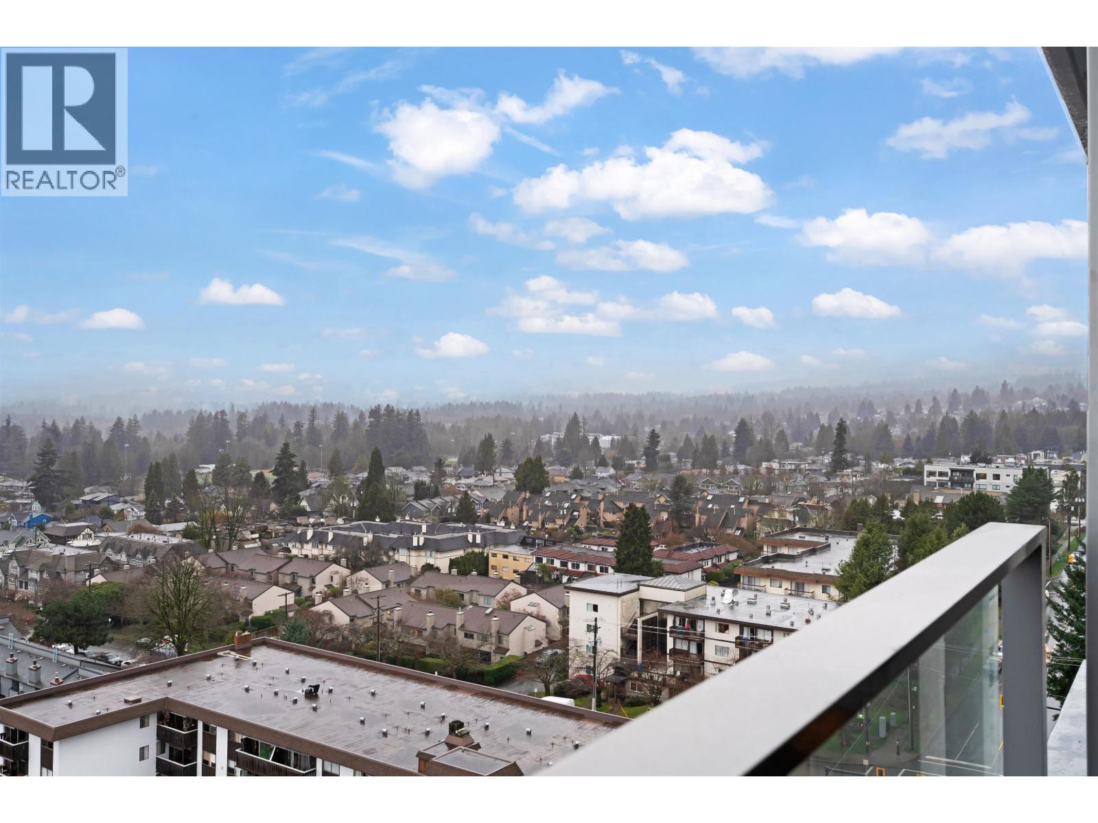 1304 1320 CHESTERFIELD AVENUE, North Vancouver