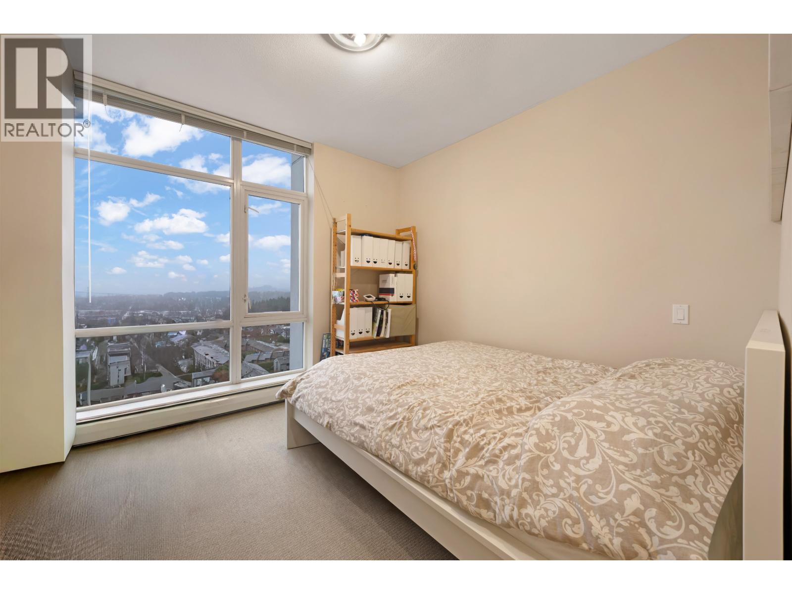 1304 1320 CHESTERFIELD AVENUE, North Vancouver