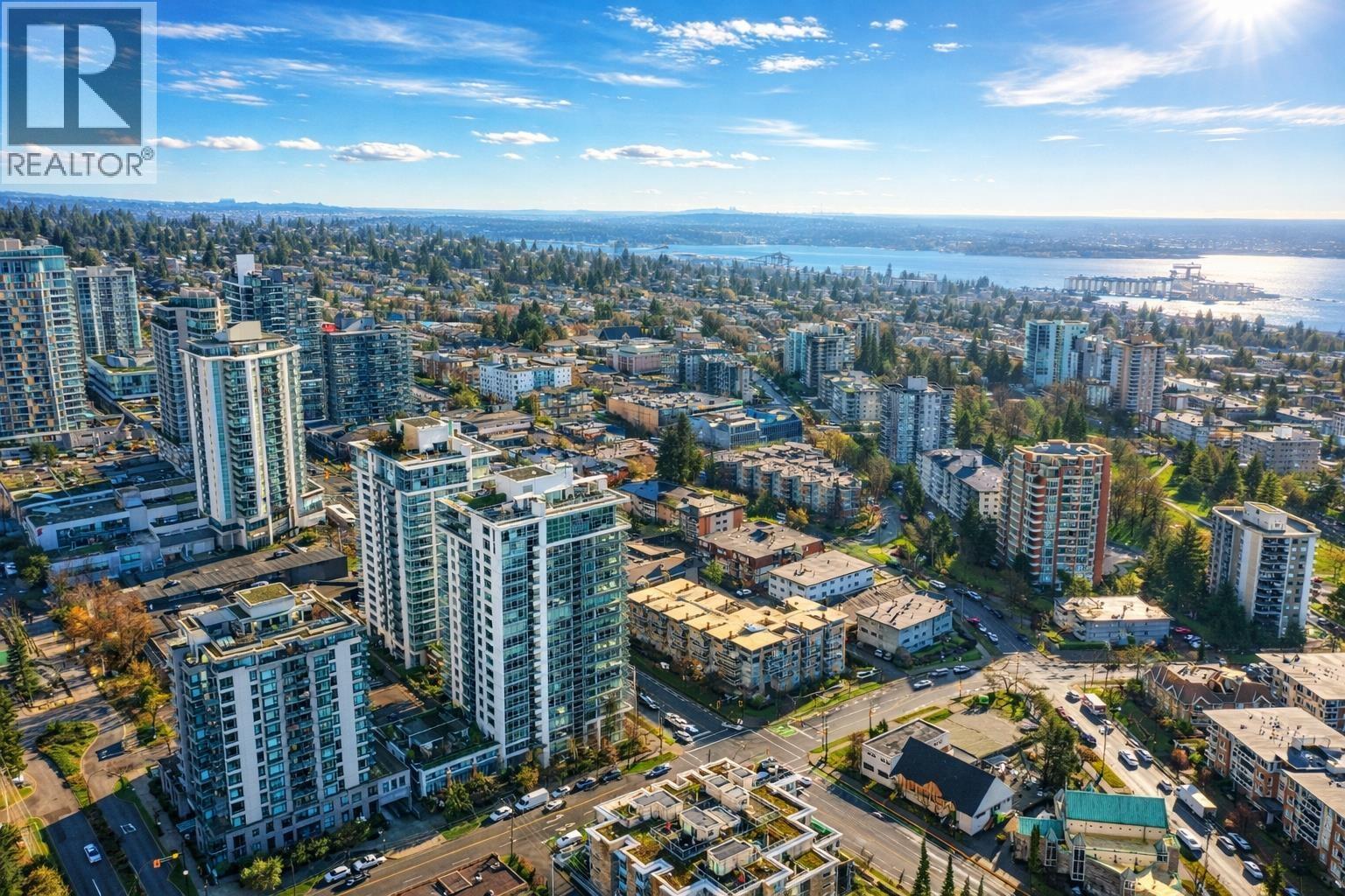 1304 1320 CHESTERFIELD AVENUE, North Vancouver