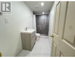 Lower2 - 62 Mcclenny Drive, Aurora, ON L4G5N6 Photo 8