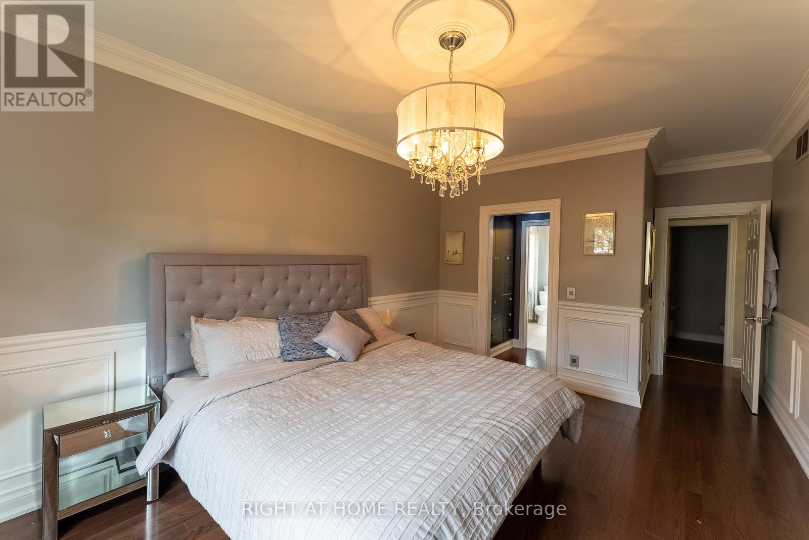 1660 MOYER AVENUE - 20
