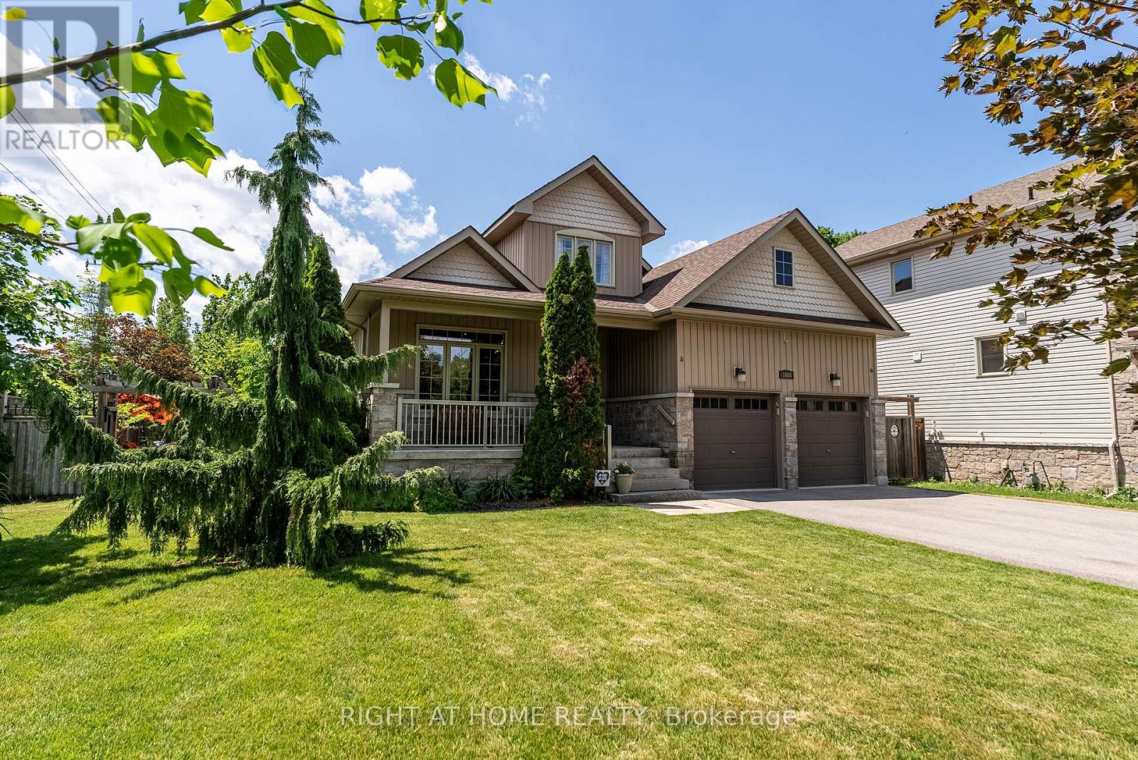 1660 MOYER AVENUE - 32