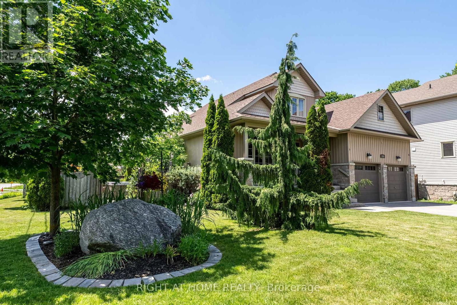 1660 MOYER AVENUE - 33
