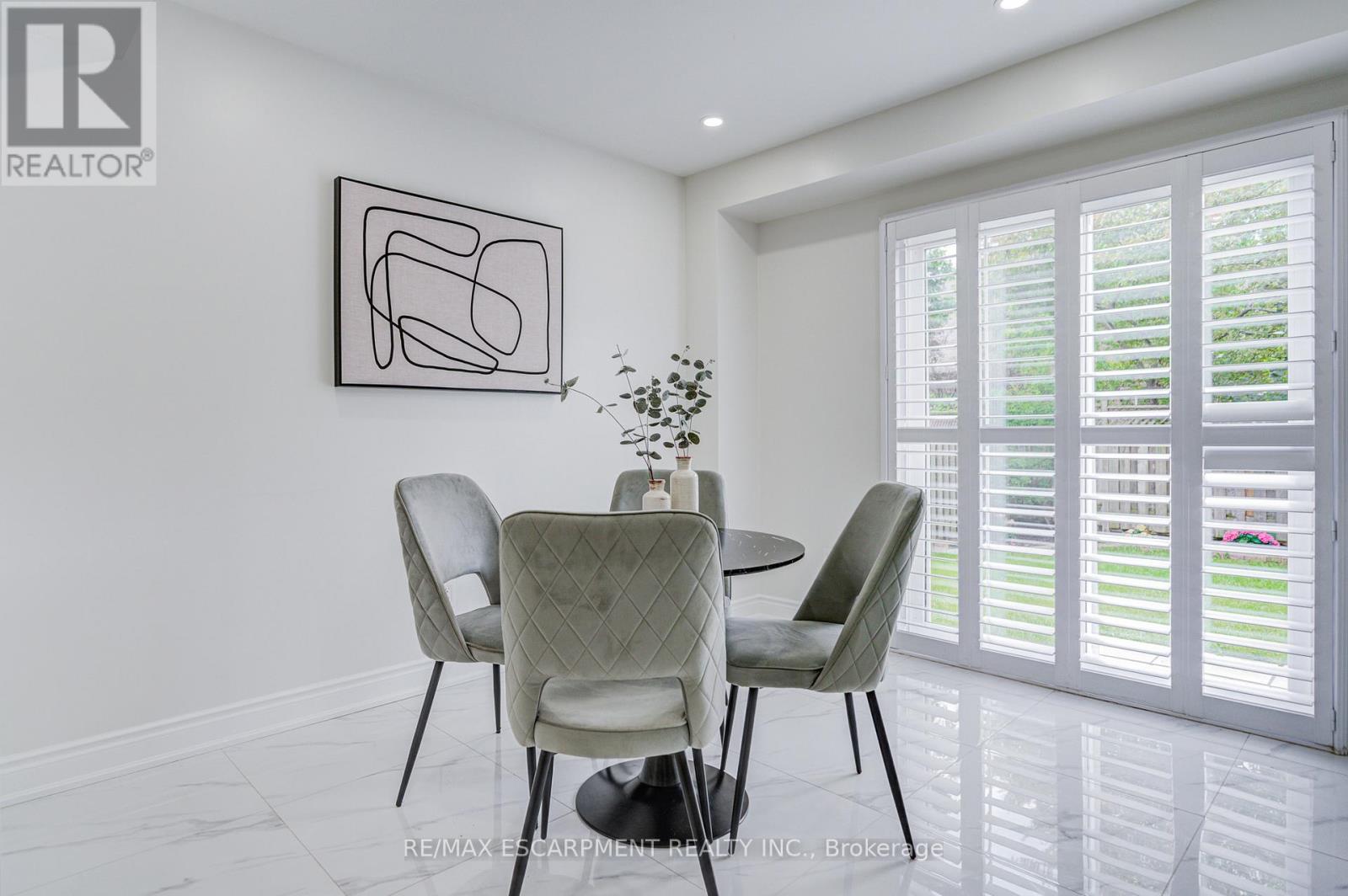 267 FITZGERALD CRESCENT - 18