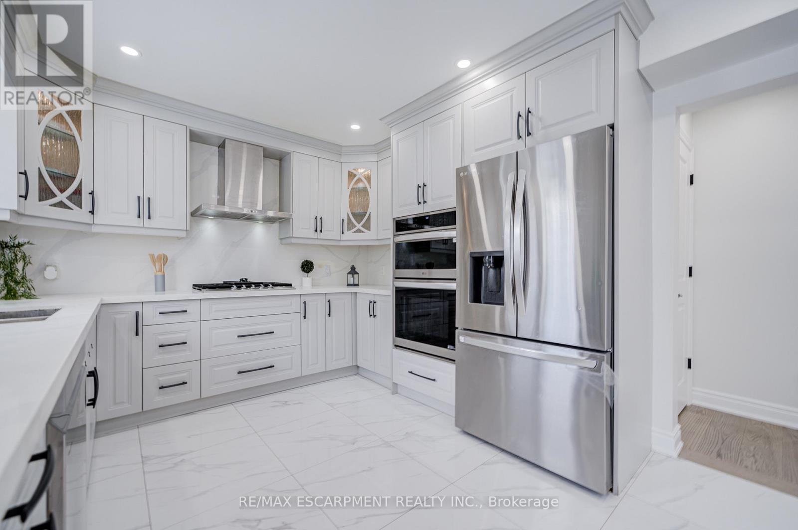 267 FITZGERALD CRESCENT - 23