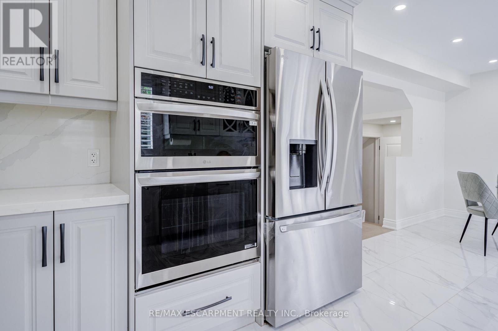 267 FITZGERALD CRESCENT - 24