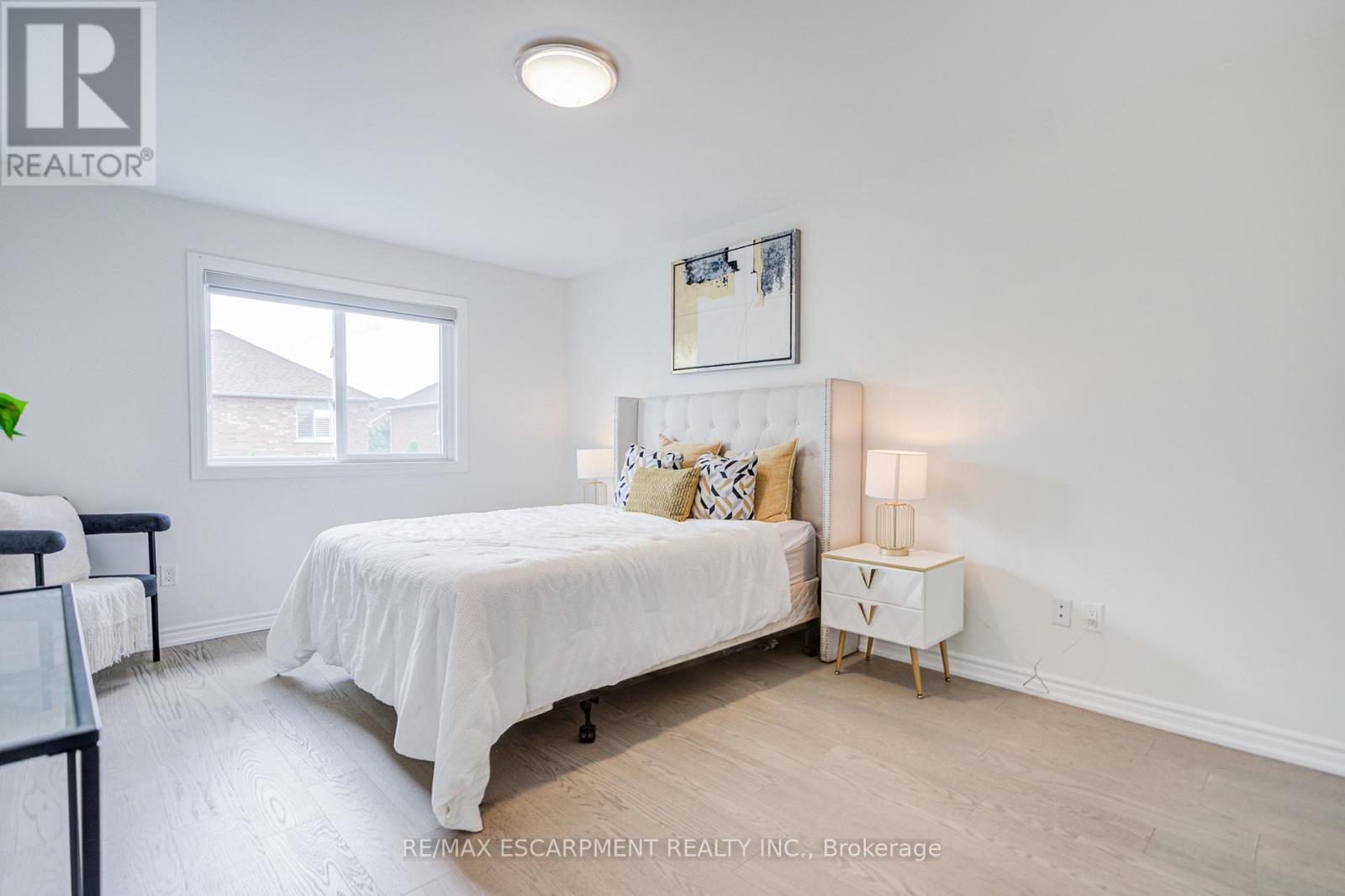 267 FITZGERALD CRESCENT - 27