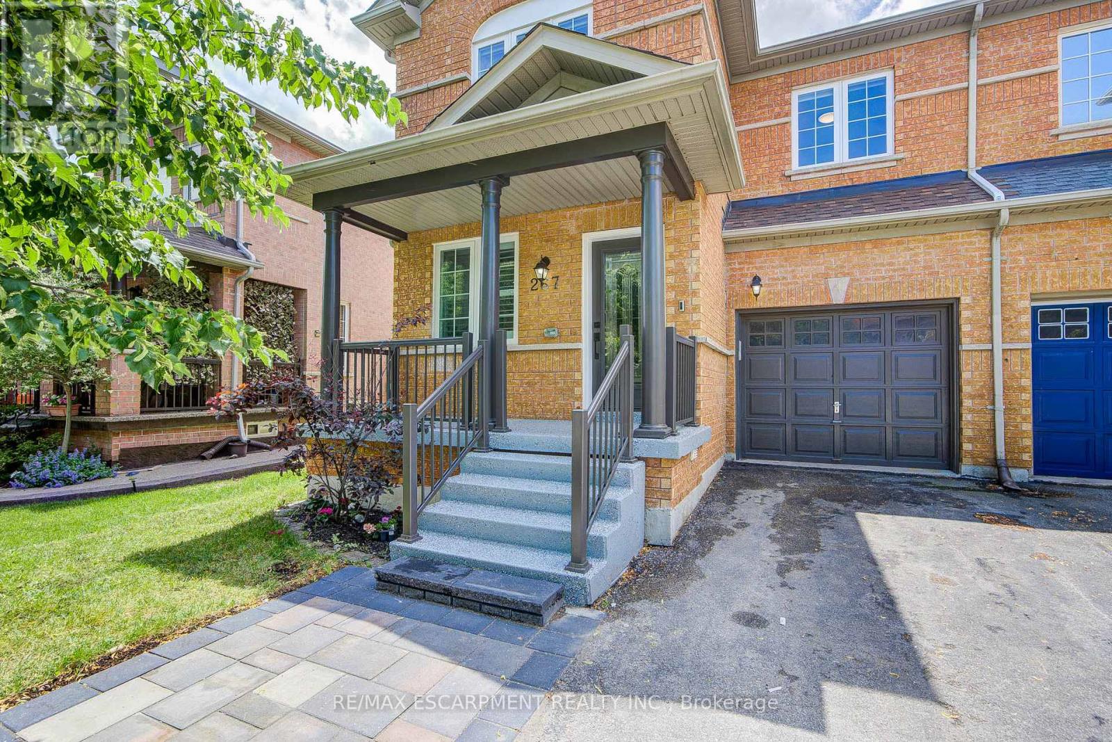 267 FITZGERALD CRESCENT - 3