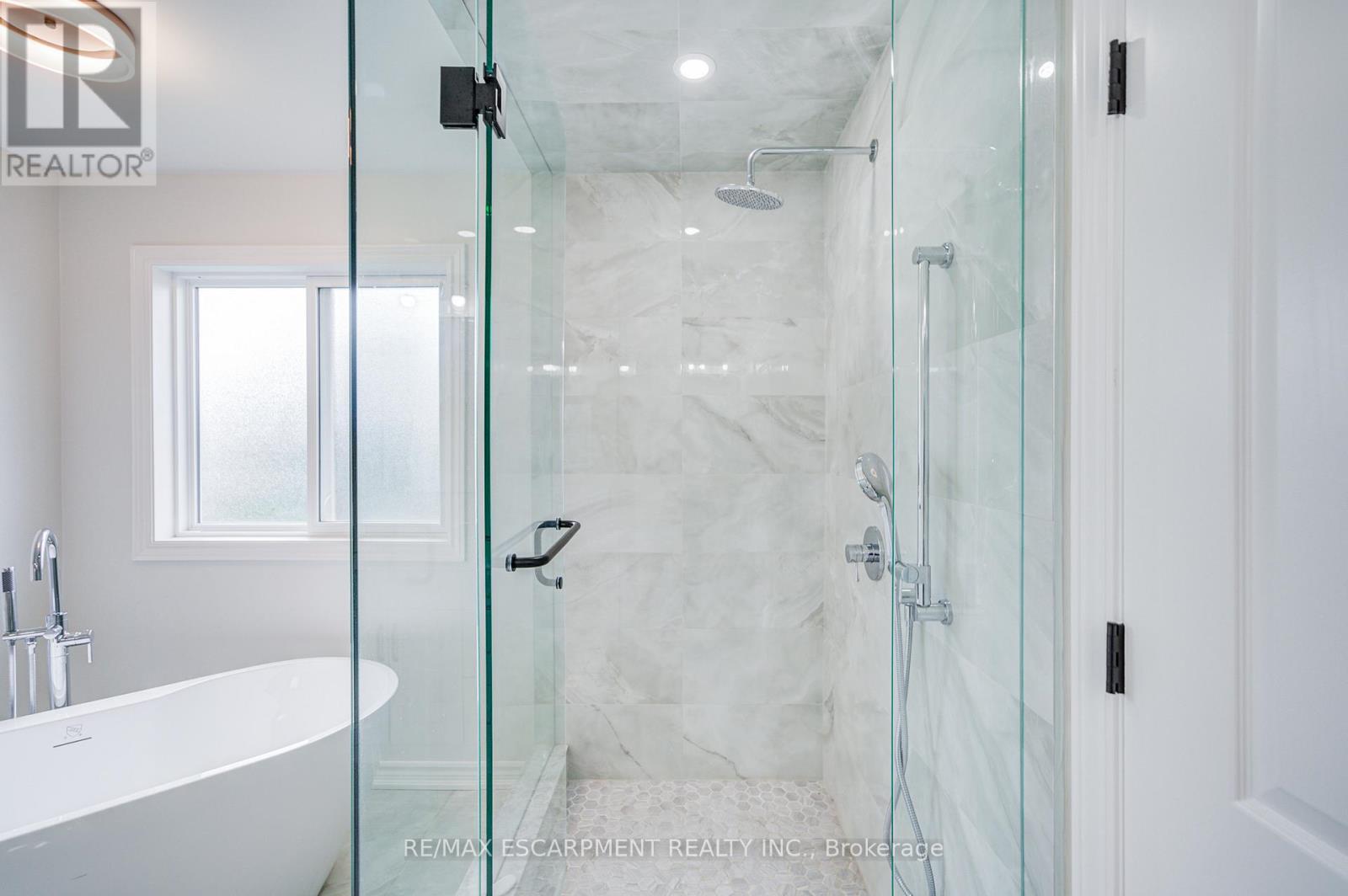 267 FITZGERALD CRESCENT - 31