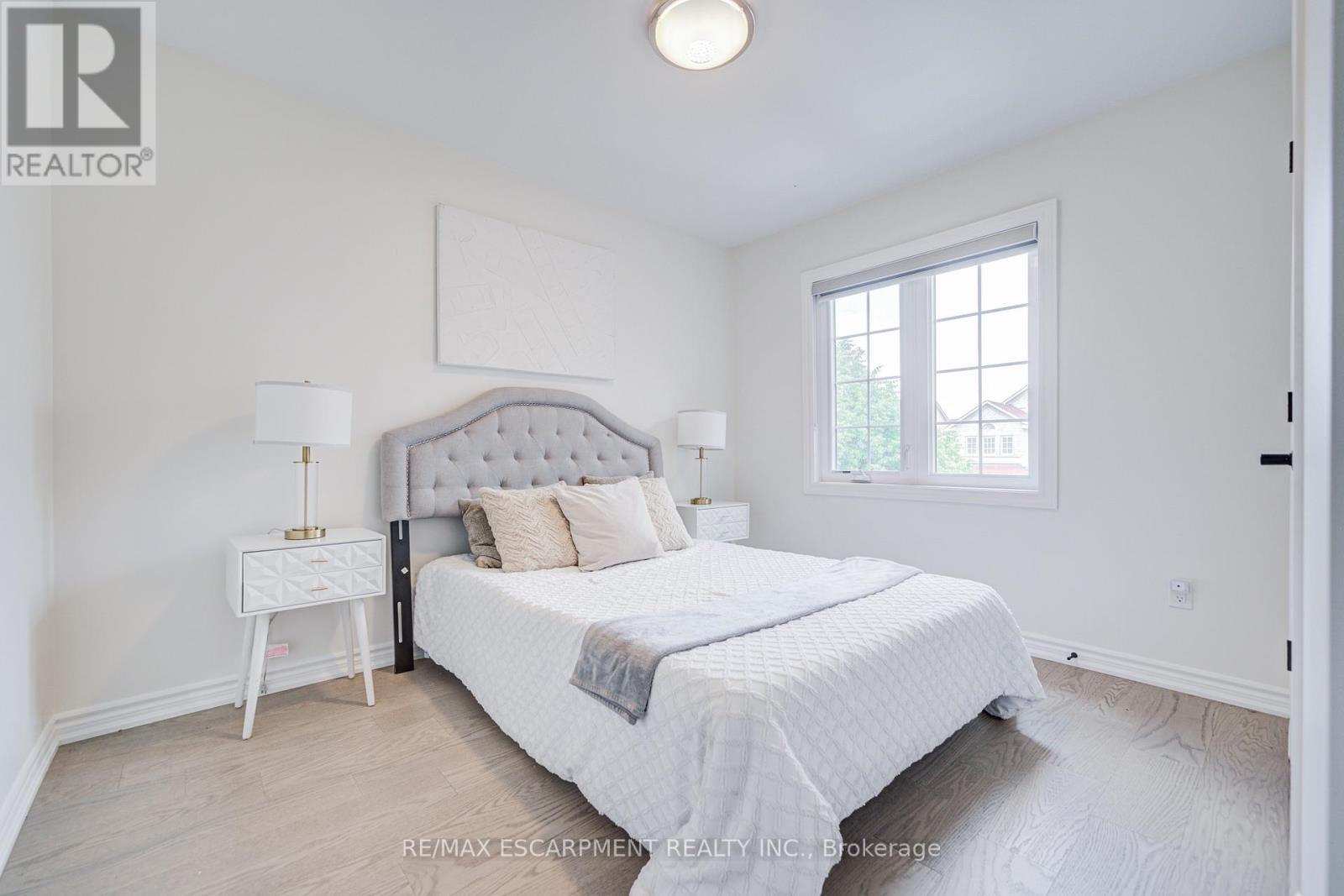 267 FITZGERALD CRESCENT - 33