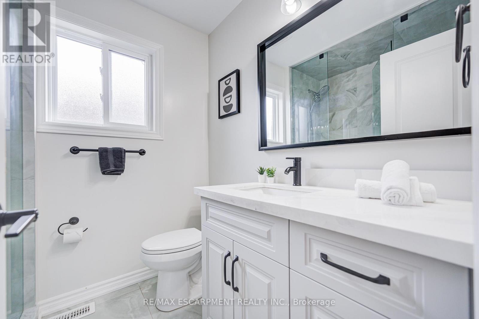 267 FITZGERALD CRESCENT - 37