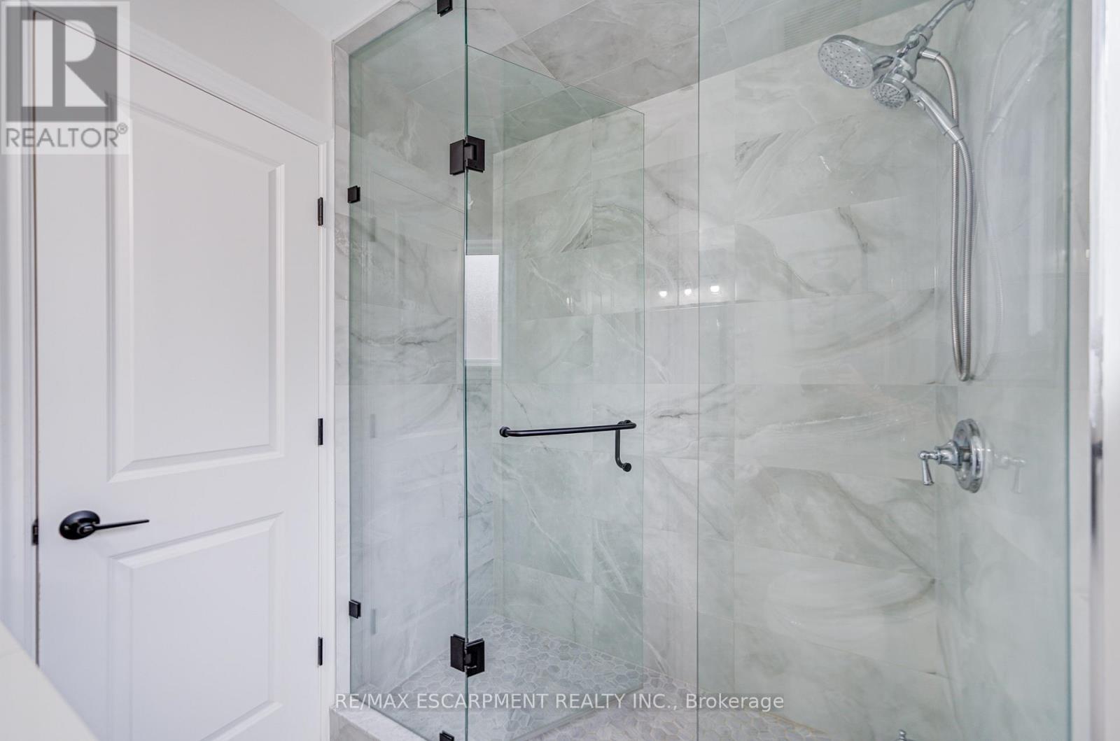 267 FITZGERALD CRESCENT - 38