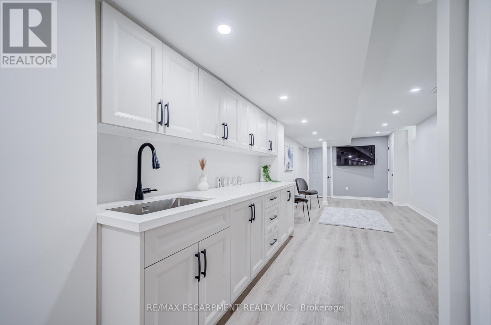 267 FITZGERALD CRESCENT - 42