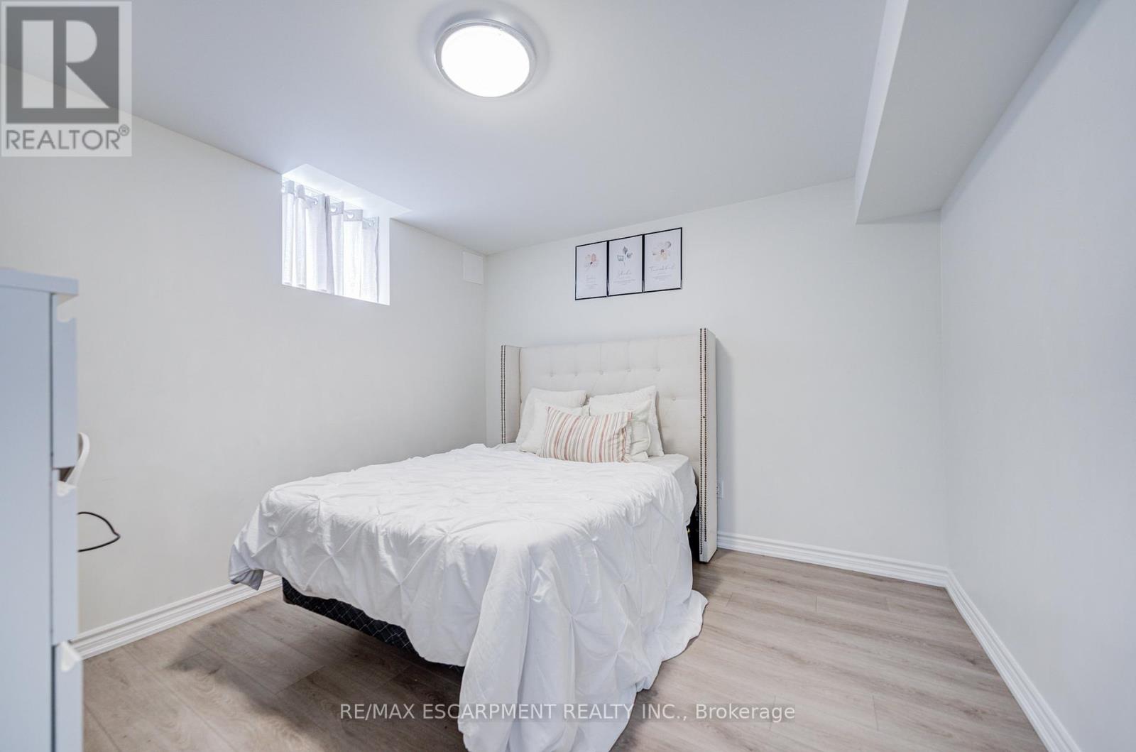 267 FITZGERALD CRESCENT - 43