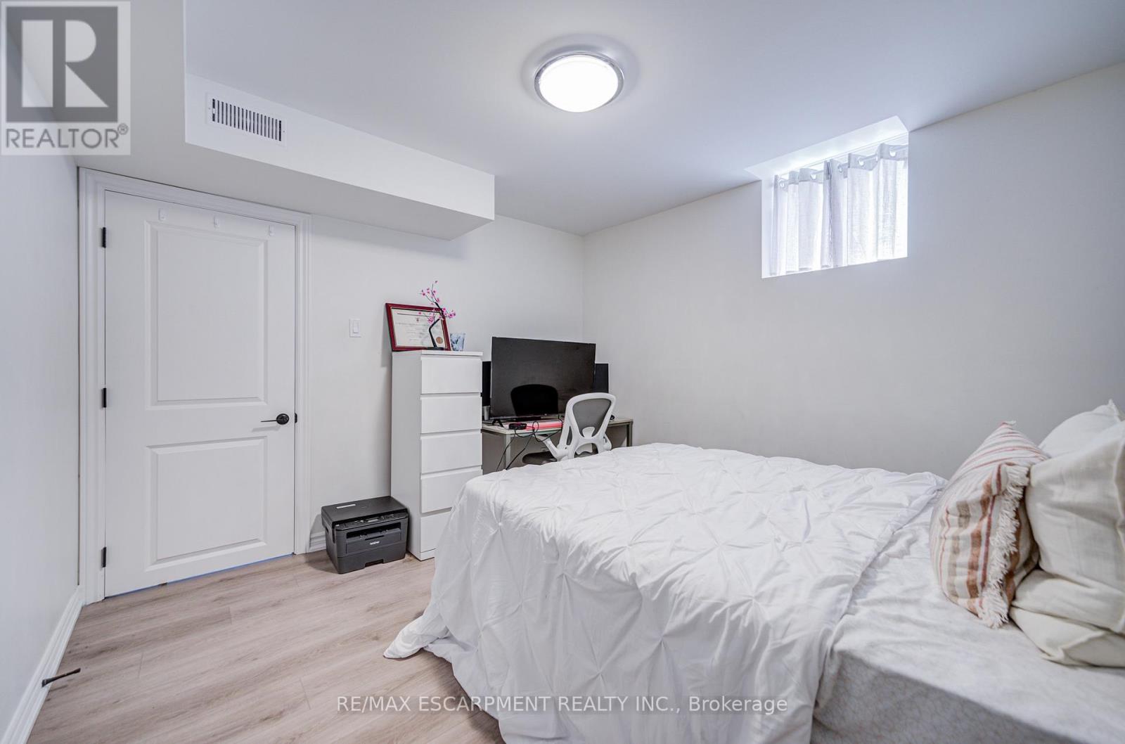 267 FITZGERALD CRESCENT - 44