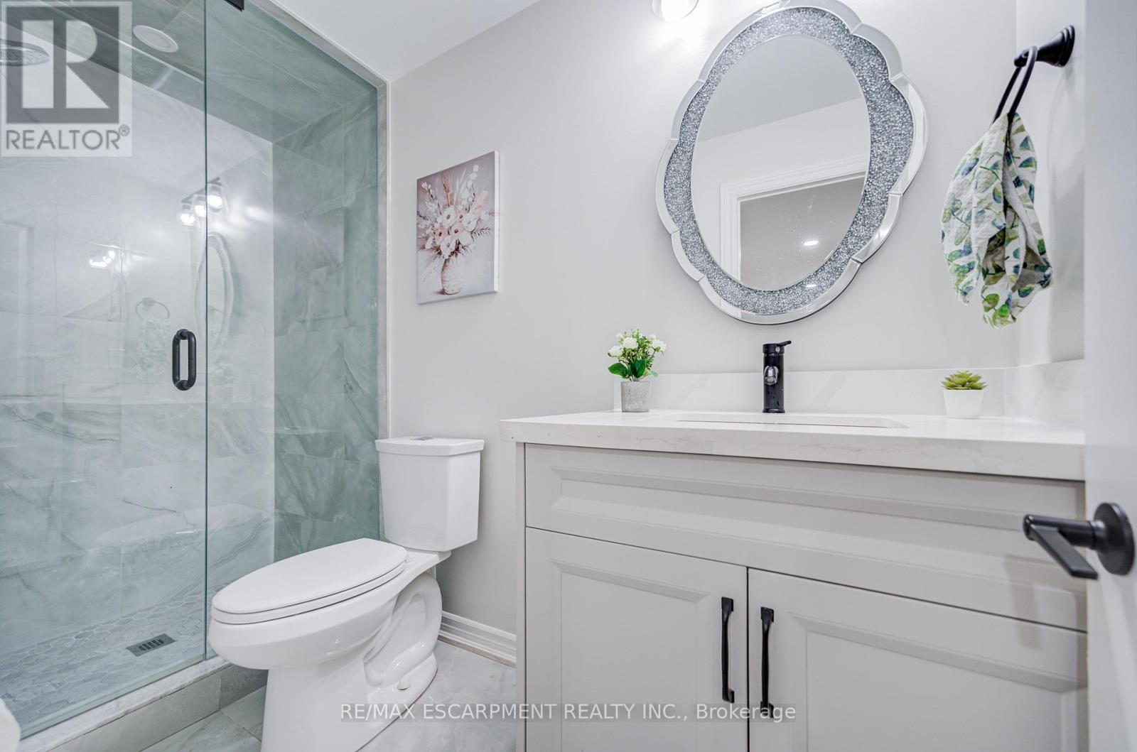 267 FITZGERALD CRESCENT - 45