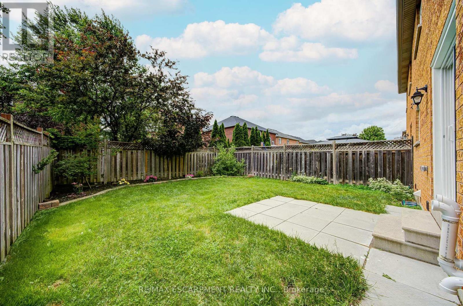 267 FITZGERALD CRESCENT - 48