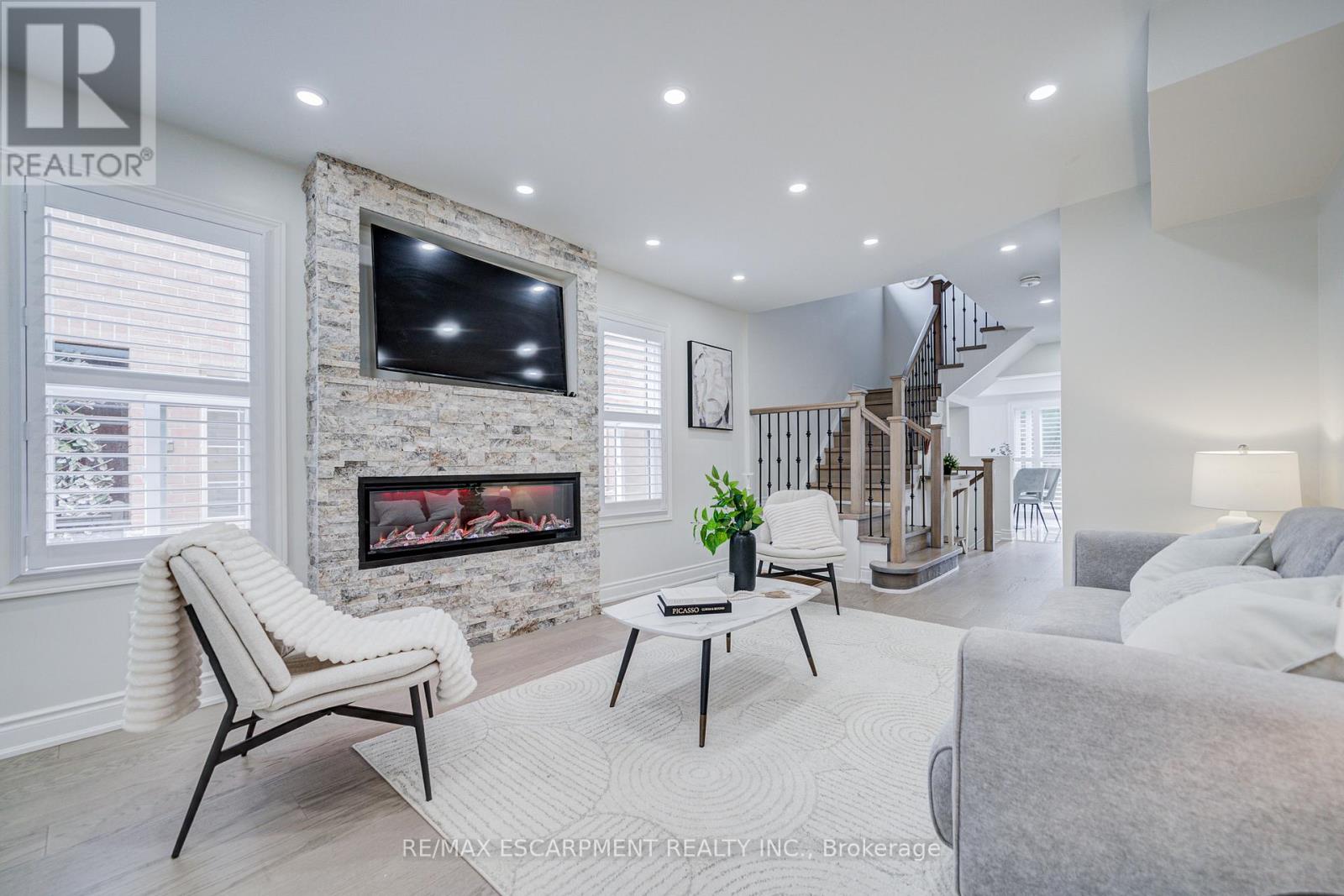 267 FITZGERALD CRESCENT - 6
