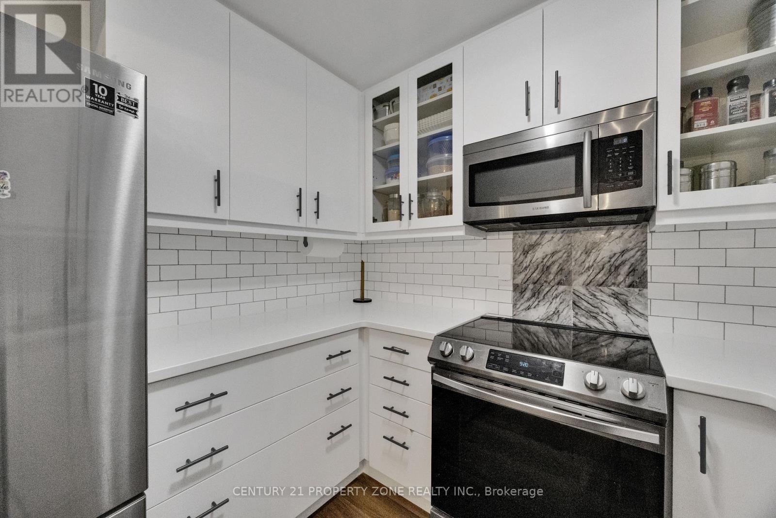 #907 573 MORNINGTON AVENUE - 10