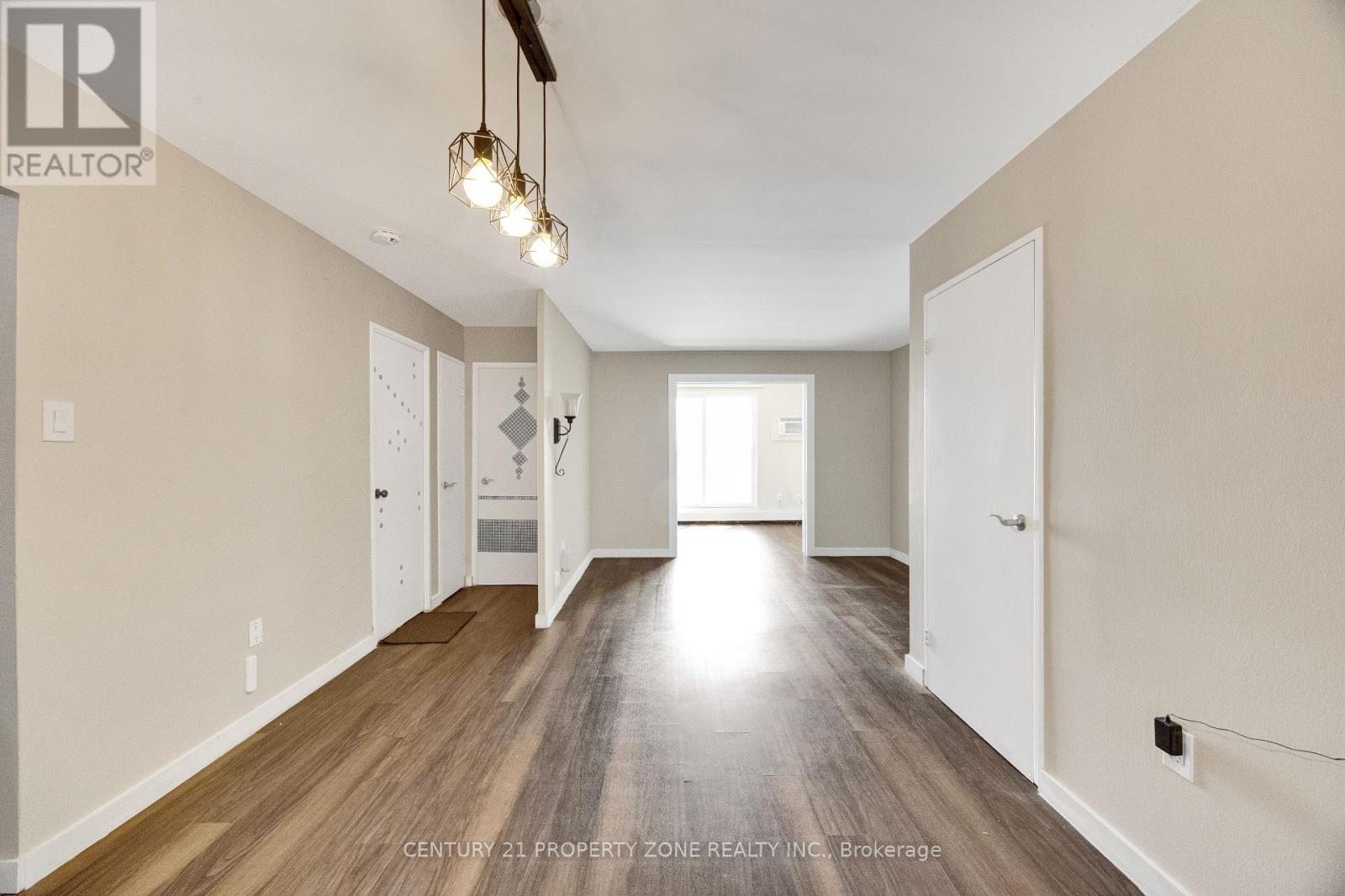 #907 573 MORNINGTON AVENUE - 17